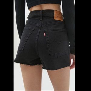 NWT Levi’s Ribcage Black Shorts High Waisted Jeans